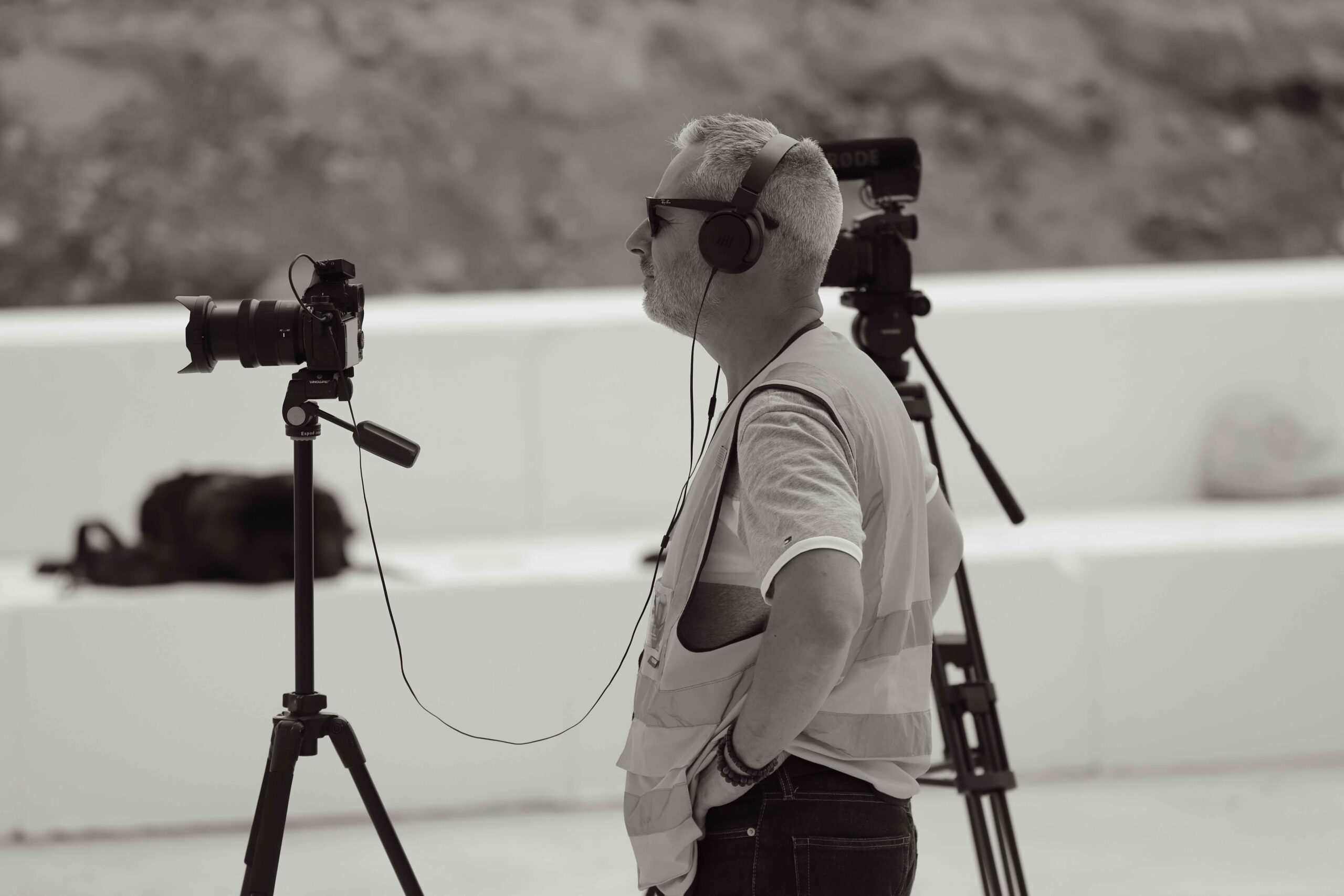ERIC BERNARD VIDÉASTE BACKSTAGE TERRAIN Eric en reportage sur un chantier